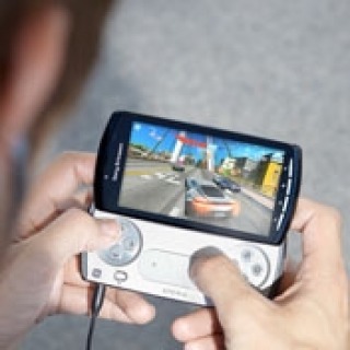 Xperia Play 将于 9 月 18 日在美国登陆 AT&T